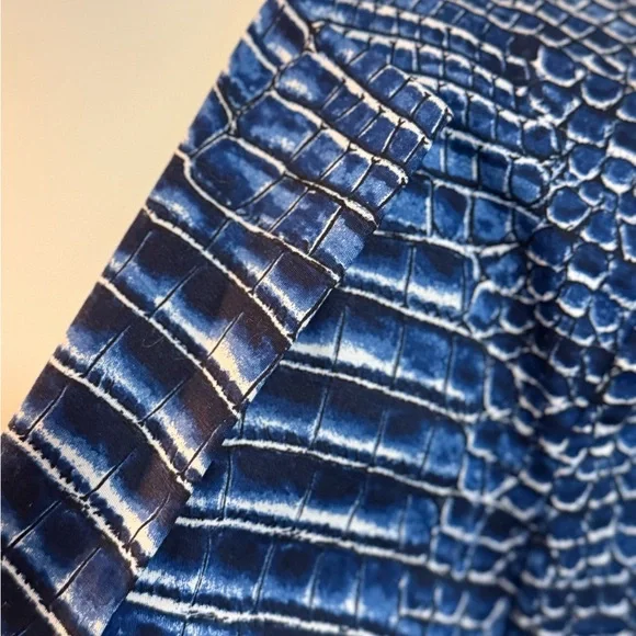 BCBGMaxAzria Blue Crocodile Textured Blazer - Picture 4 of 7